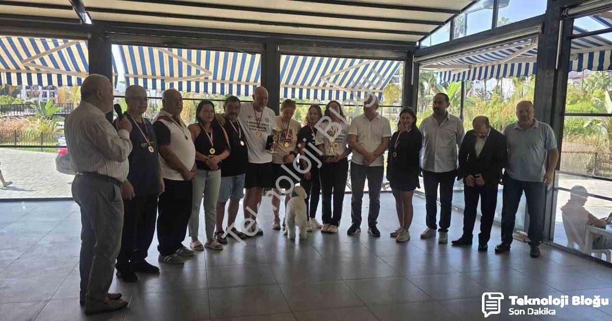 ELİF BERKE 4 EKİM’DE HATAY’DA DÜZENLENEN 5. İSKENDERUN KÖRFEZİ AÇIK DENİZ YÜZME MARATONU’NDA GENEL KLASMAN VE YAŞ GRUBUNDA 39 KİLOMETRELİK MESAFEYİ 14 SAATTE YÜZEREK TÜRKİYE BİRİNCİSİ OLDU.