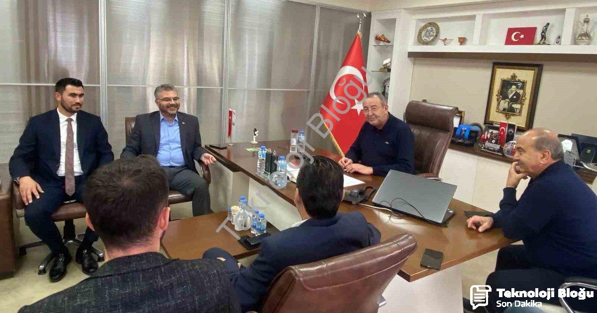 "Kuşadası Turizminin Geleceği Masaya Yatırıldı: KUTO ve Vekil Özmen'den Kritik Zirve" başlıklı haber