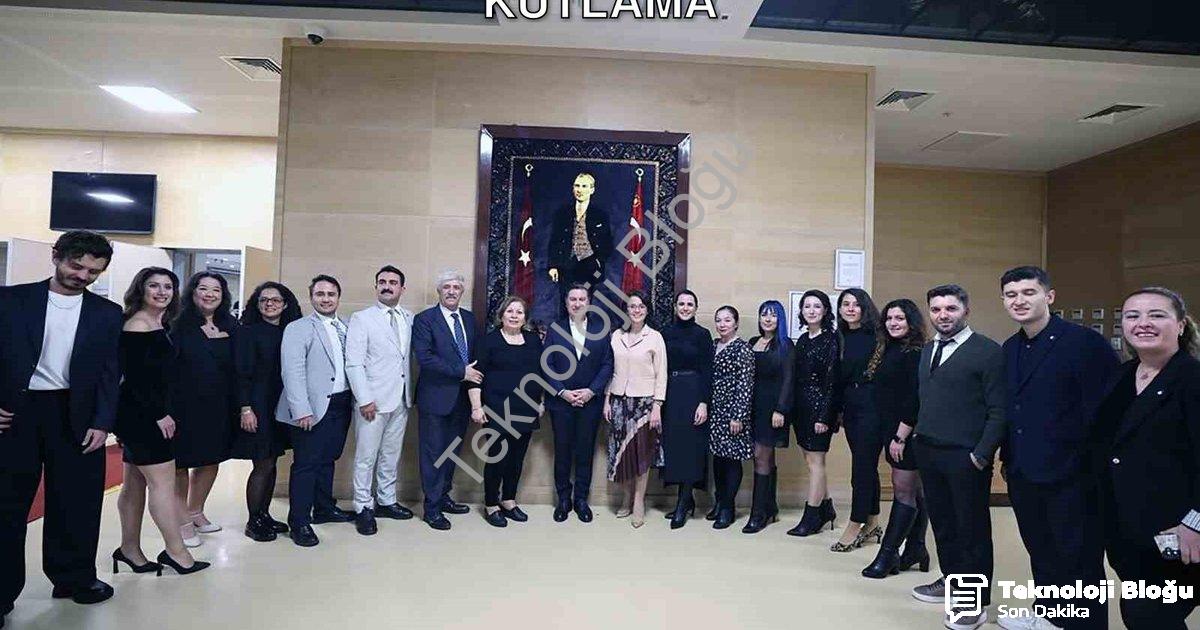 "Muğla'da Öğretmenlere Özel Anlamlı Kutlama" başlıklı haber için fotorealistik, profesyonel bir habe